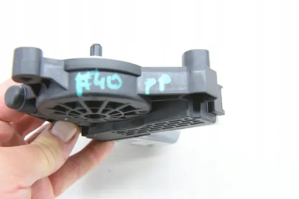 BMW 1 F40 Ikkunamoottori Oikea Etu Takana 6Pin OEM image 3