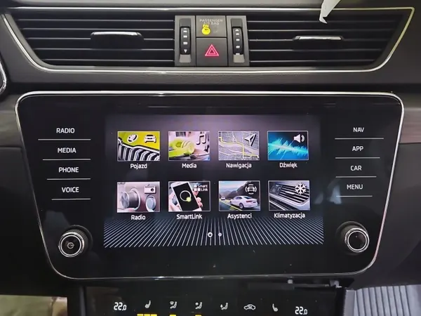 Skoda Superb III Fabrieksradio OEM 3V0919605D image 2