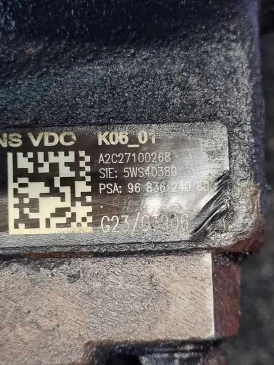 Einspritzpumpe OEM 9683624080 für 2.0 Diesel image 4