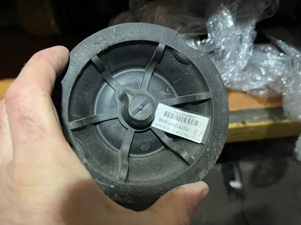Silentblock Suspensión Trasera OEM Citroen C4 Picasso 07-12 image 6