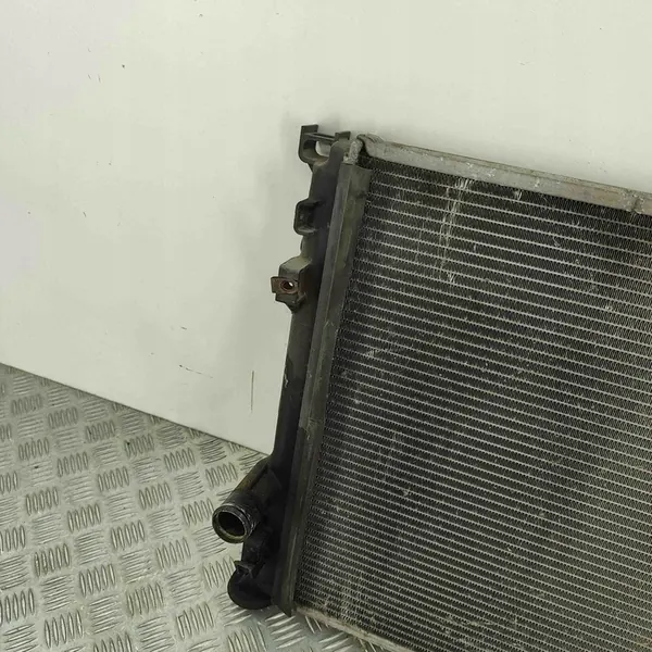 Radiador Dodge Charger 2006 image 4