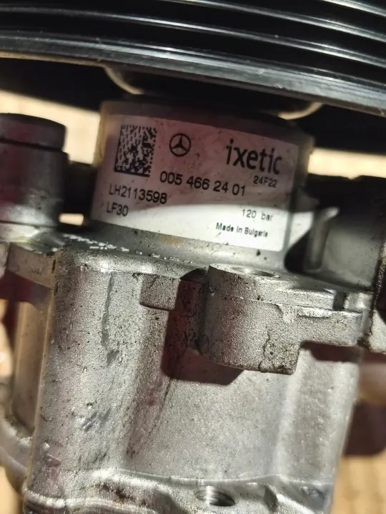 Mercedes Vito Sprinter Servopumpe 0054662401 image 4