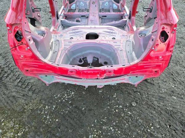 Parachoques trasero Toyota Yaris III OEM - Pieza usada image 2