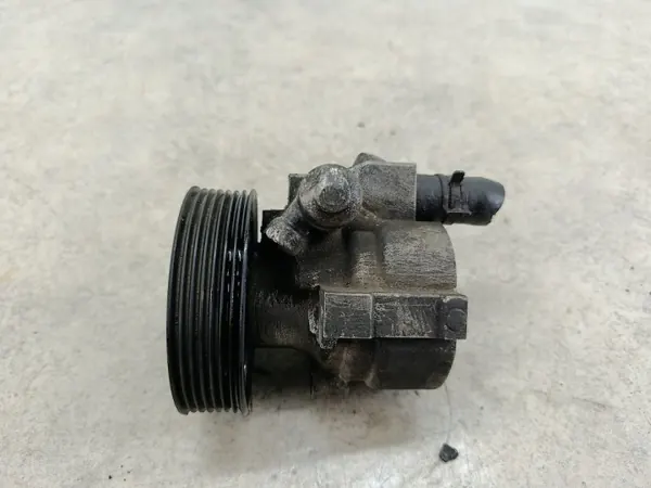 Pompe de direction OEM POMPA WSPOMAGANIA RENAULT image 3