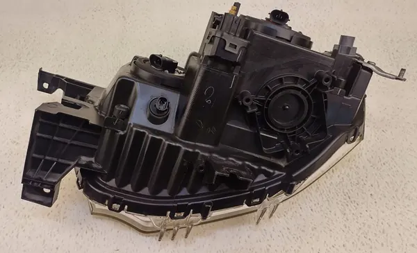 Faros delanteros H11 derecho Mitsubishi L200 IV 10-15 OEM 8301A878 image 5