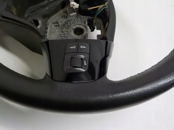 Volant Cuir OEM 13230289 RD9 pour Opel Corsa D image 9