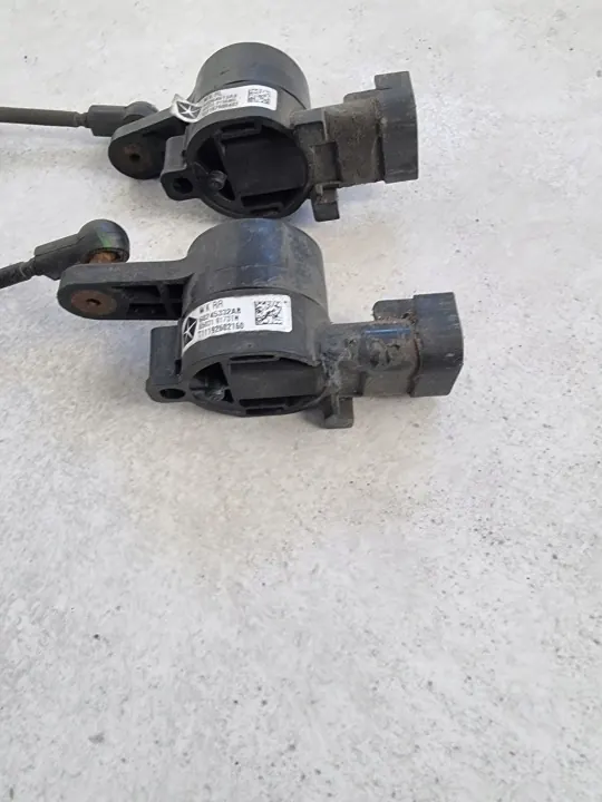 Jeep Grand Cherokee WK2 Bak Luftfjädring Sensor OEM 68264613AB image 4