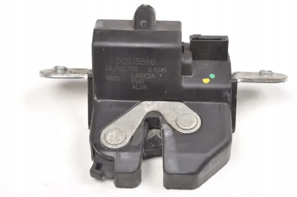 Fecho de porta-malas OEM 50513866 para Alfa Romeo Mito image 2