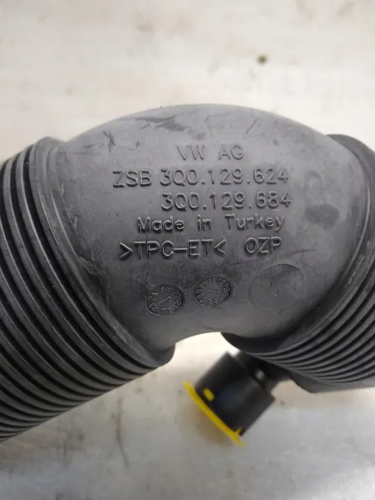 Tubo de admisión de aire OEM 3Q0129624 para VW Arteon image 4
