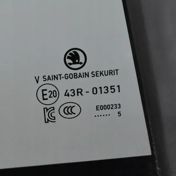 Taka-Oikea OviLasi OEM 5LG845214 Skoda Elroq image 4
