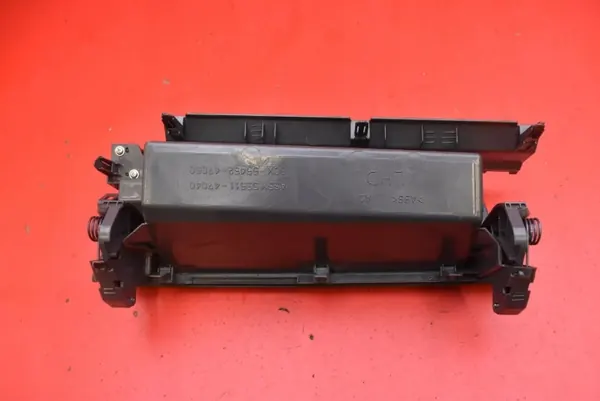 Boîte à gants passager OEM 55511-47040 Toyota Prius image 5