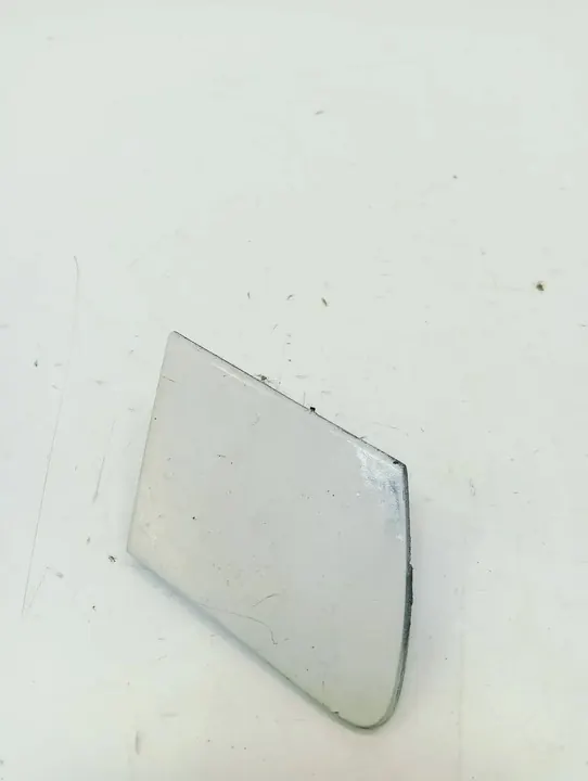 Copertura gancio traino Toyota Yaris III 11-14 5D 1.0 B Colore 068 OEM image 2