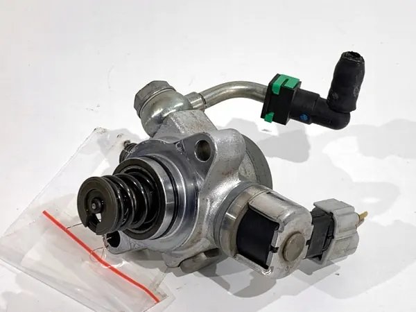 OEM PE19203F0 Korkeapainepumppu Mazda 3 BM 2.0 image 2