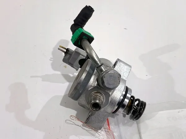 OEM PE19203F0 Korkeapainepumppu Mazda 3 BM 2.0 image 3