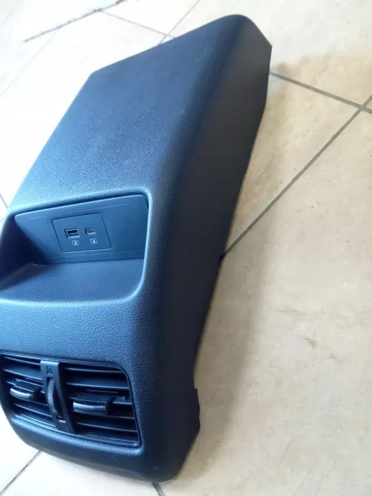Grille de ventilation console centrale OEM 969306UN1A Nissan Qashqai image 3