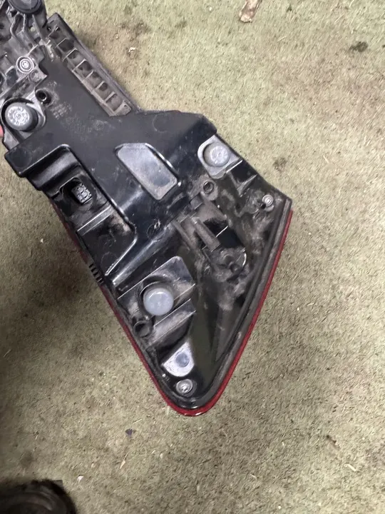 Lámpara LED trasera derecha Skoda Octavia IV 5E3945208A image 4