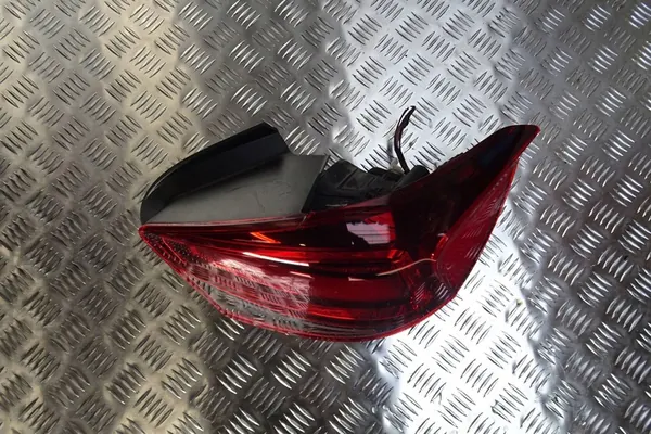 SEAT IBIZA V - LUZ TRASERA DERECHA LED 6F0945208H image 2