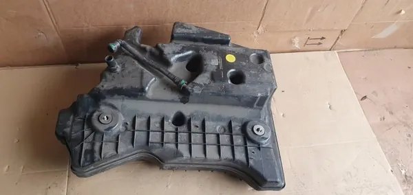 Tanque ADBLUE Mercedes A2134705001 usado image 2
