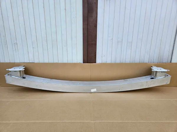 Reforço de para-choque traseiro Chrysler Pacifica 2016-2022 OEM image 7