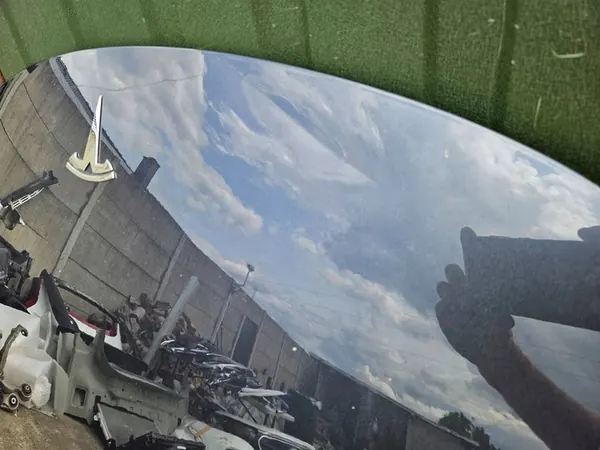 Tesla Model Y Framskydd / Motorhuv image 5