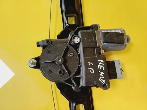 Vänster fram fönsterhiss Citroen Nemo 6 pin 1354726080 image 2