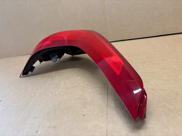 VOLVO XC60 I Lift Luz Trasera Derecha OEM 31323035 image 9