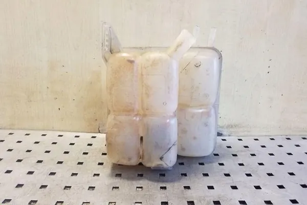 Ausgleichsbehälter FORD KUGA I 2.0L Diesel image 3