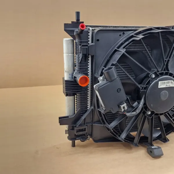 Kylfläkt Ford Focus MK3 C-Max II Transit image 3