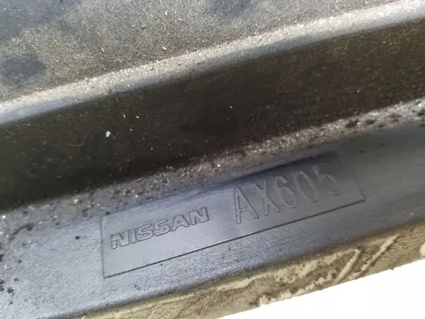 Nissan AX605 Ventildeckel - Original Motorabdeckung image 3