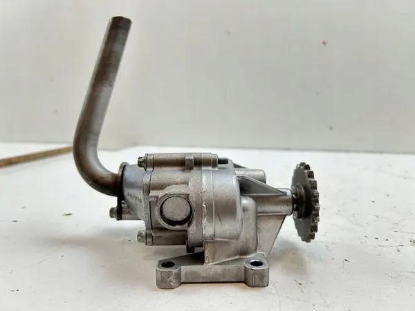 Mercedes-Benz Öljypumppu OEM A6111810201 Vito Vianolle image 4