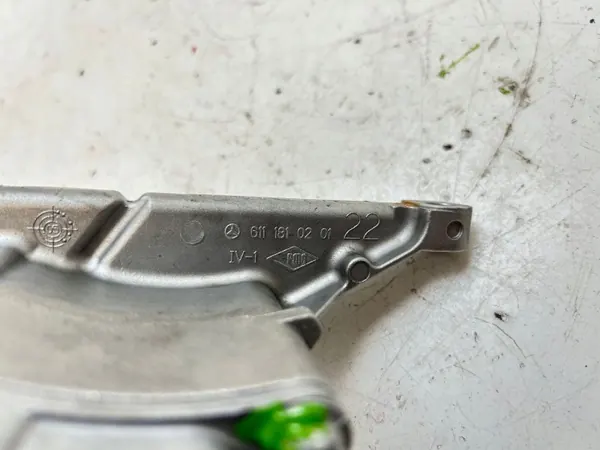 Mercedes-Benz Öljypumppu OEM A6111810201 Vito Vianolle image 7