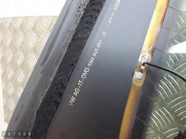 VW Tiguan bakluckefönster OEM 5n0845051 image 6