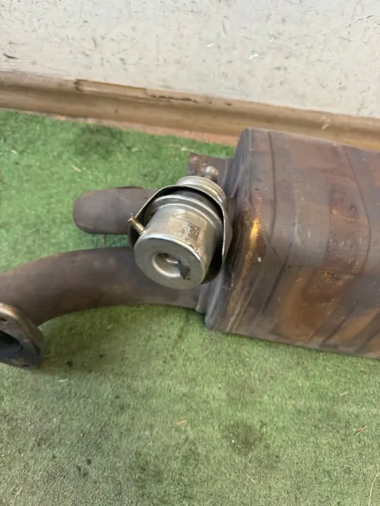 Porsche OEM 255640 oikea pakopää Macan image 10