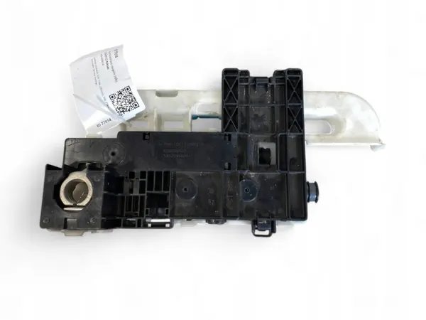 Volvo XC90 2018 akkureleen sulake OEM 31346674 image 5