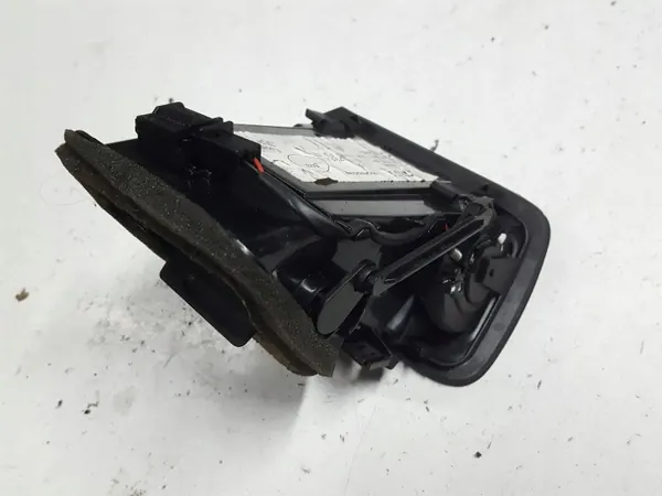 Grelha ventilação esquerda OEM 3AB819701A para VW Passat B7 image 3