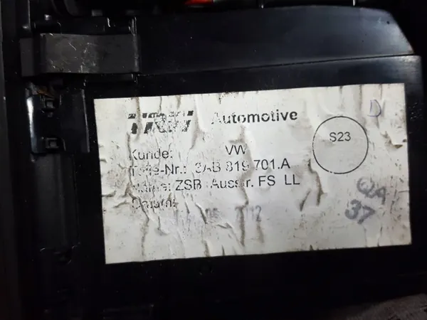 Grelha ventilação esquerda OEM 3AB819701A para VW Passat B7 image 4