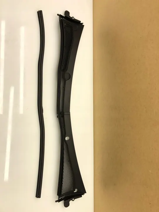 OEM 9673302777 Yläpuskuri + Tiiviste Peugeot 2008:lle image 2
