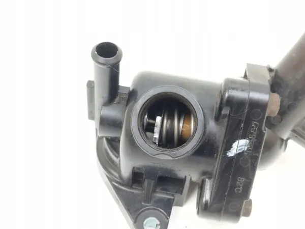 Boîtier de thermostat Toyota Verso-S 2012 MTL30975 image 2