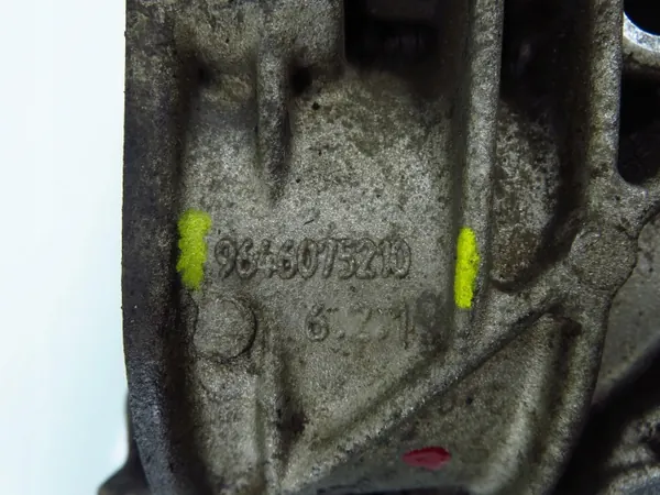 Vesipumpun Kotelo OEM 9646075210 Peugeot 207:lle image 6