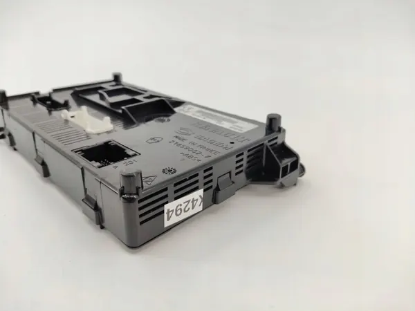 Begagnad BSI-modul OEM P8200387290 för Renault Clio II image 3