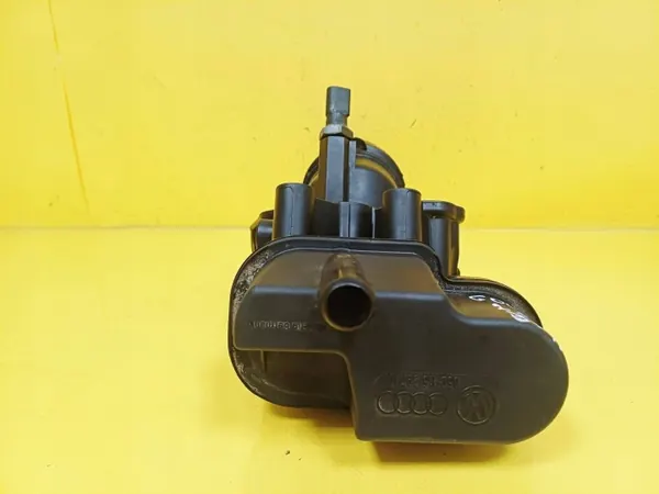 Oliefilterhuis basis OEM DRC99039 voor VW Golf V Plus image 6