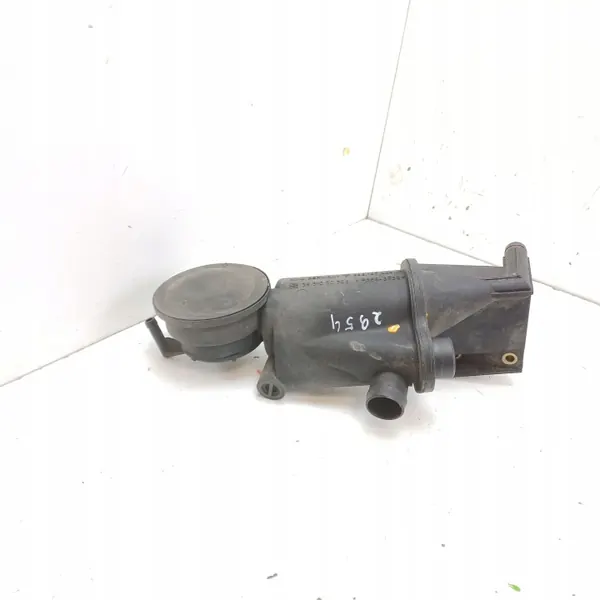 Separador de óleo Porsche 996 OEM 99610702352 - Usado image 5