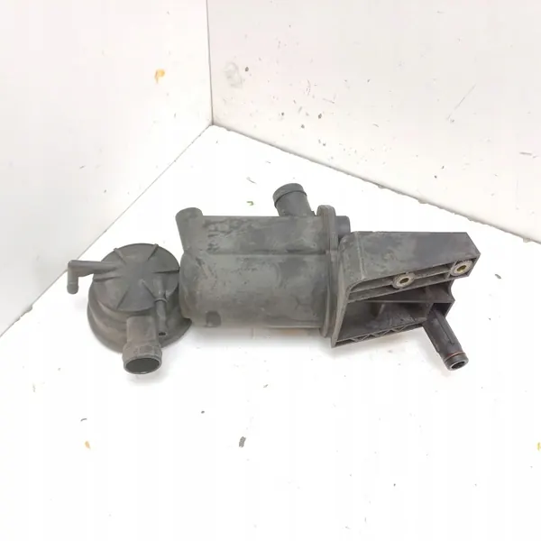 Separador de óleo Porsche 996 OEM 99610702352 - Usado image 6