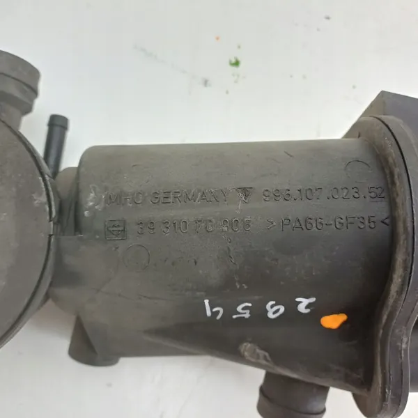 Separador de óleo Porsche 996 OEM 99610702352 - Usado image 7