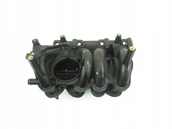 Insugningsgrenrör OEM 8200961787 för Dacia Sandero Logan image 3