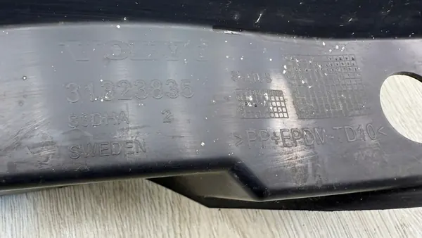 VOLVO S60 V60 Etupuskuri Iskunvaimennin 13-18 31323835 image 5