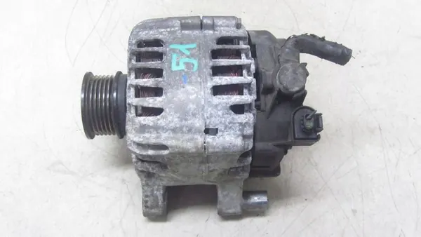 Vaihtovirtageneraattori Ford Kuga 2.0 OE AV6N-10300-MD image 2