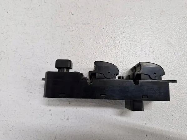 MITSUBISHI L200 IV Window Switch Left Front MR587952 image 6