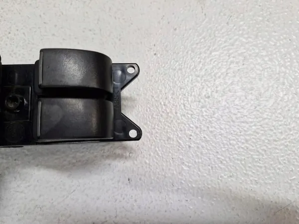 MITSUBISHI L200 IV Window Switch Left Front MR587952 image 7