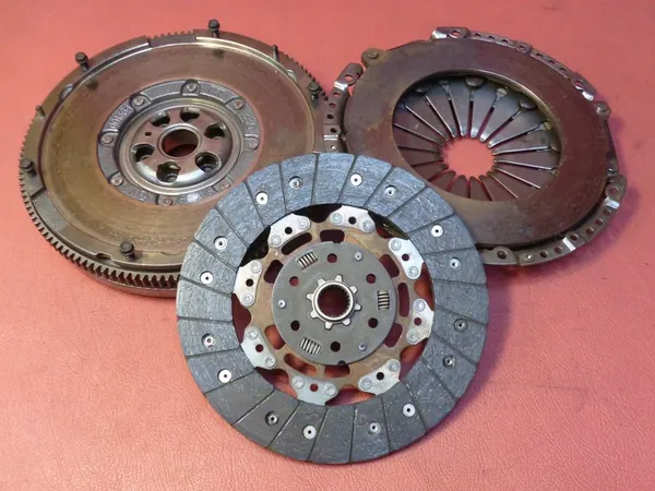 Volante Duplo VW Seat Skoda 1.4 TSI 2017 04E105266A image 2